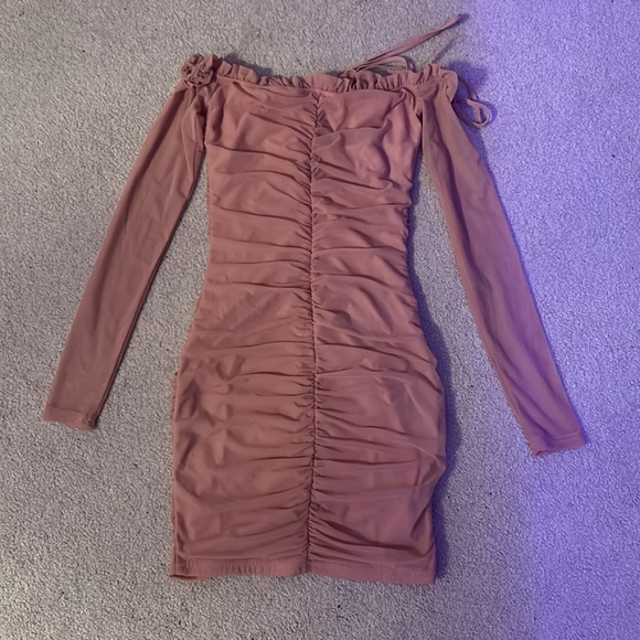 Fashion Nova mini dress - Picture 3 of 5